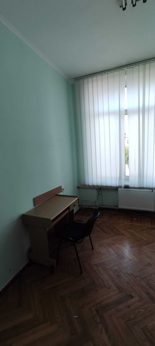 Житомир. Оренда офіс  9,8 кв.м. від власника