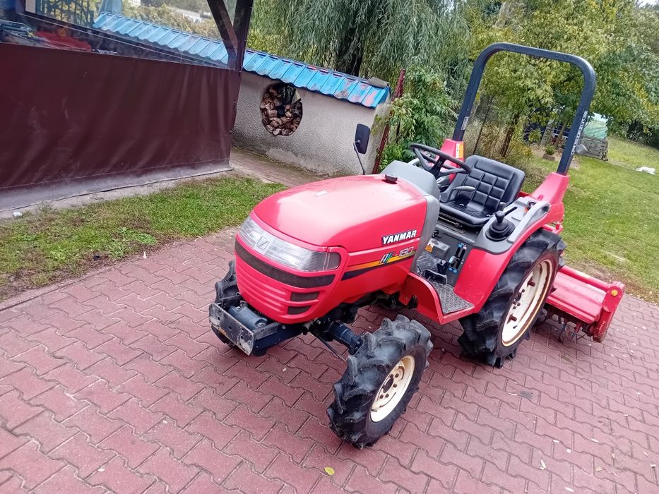 Traktorek japoński Yanmar AF180  glebogryzarka  wspomaganie kierownicy
