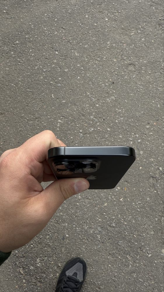 iPhone 16 Pro 128GB Black Titanium eSim