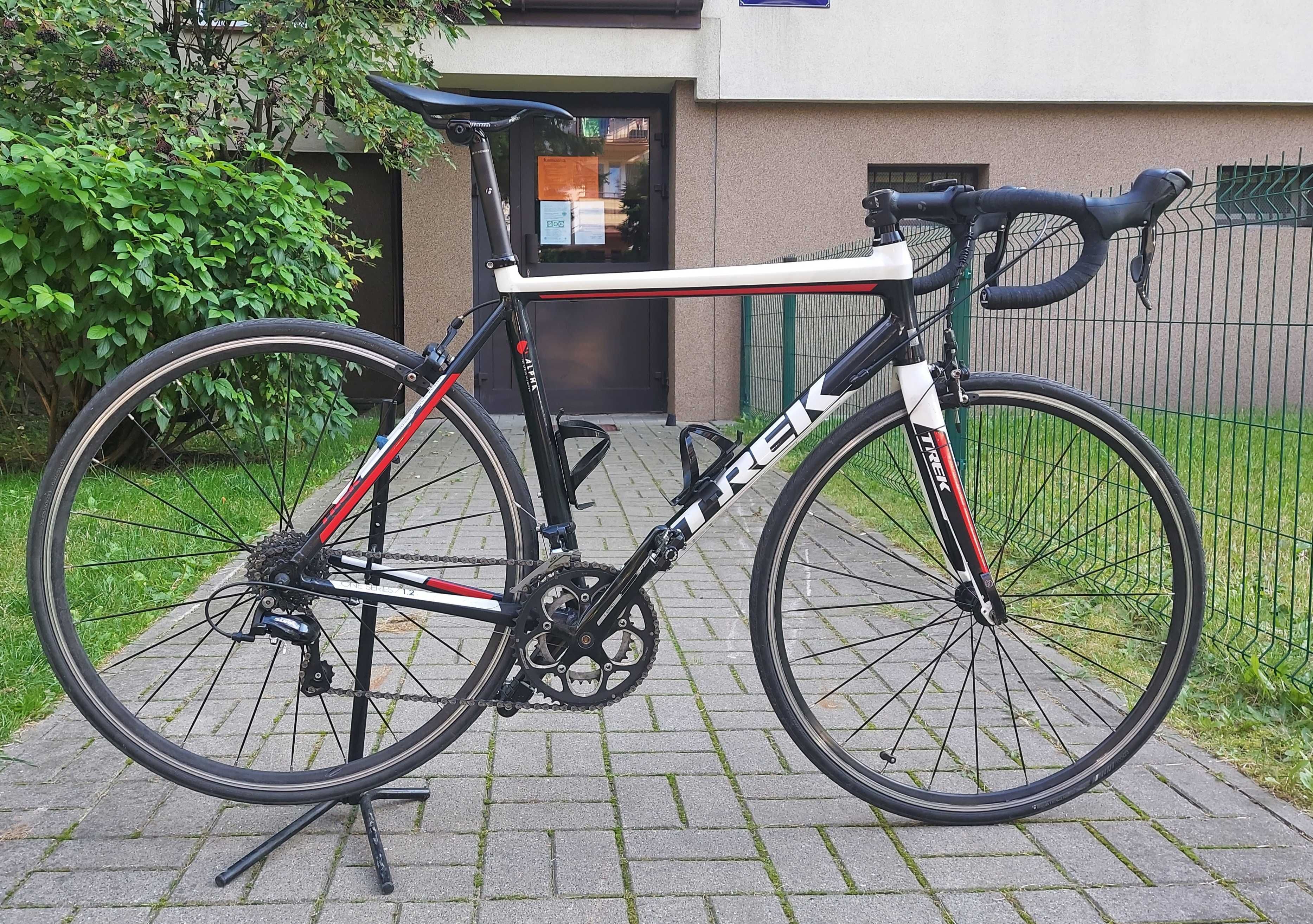 Rower szosowy Trek alpha 1.2 56