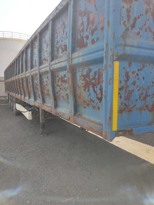 Naczepa skrzynia dłużyca do złomu gruzu