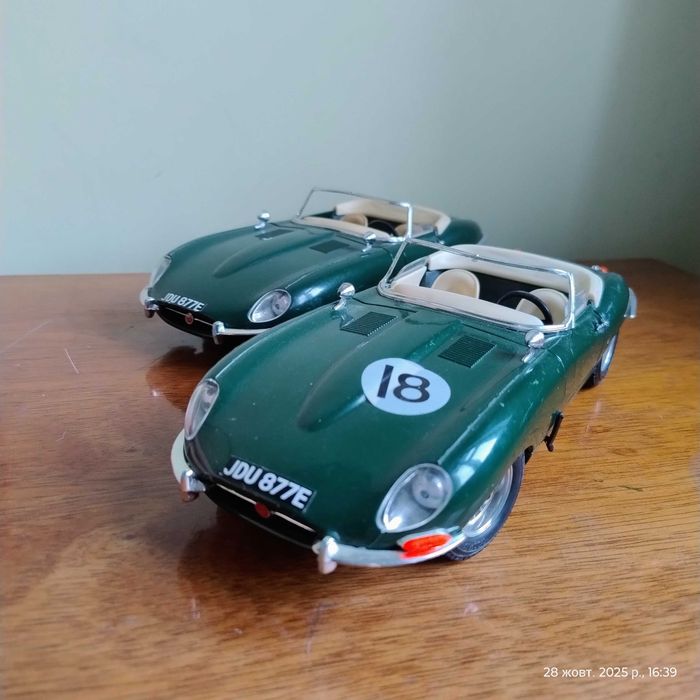Масштабная модель Jaguar  1961  Bburago Italy    1 : 18