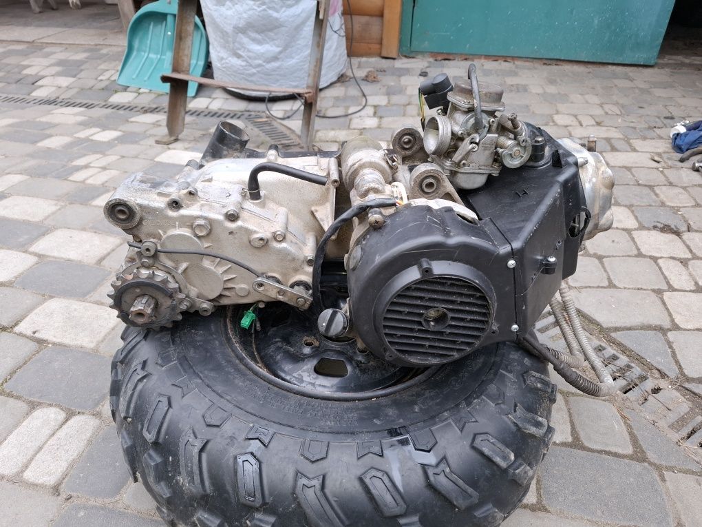 Продам мотор/двигатель  на квадроцикл  Linhai 180 кубов ATV