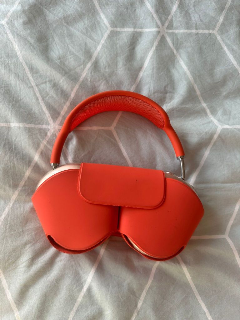 AirPods Max Apple