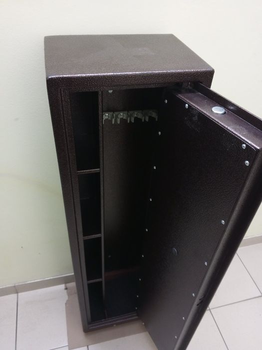 Продам сейф в гарному стані