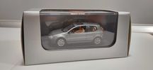 VW Golf V 3D 1:43 Schuco zielony