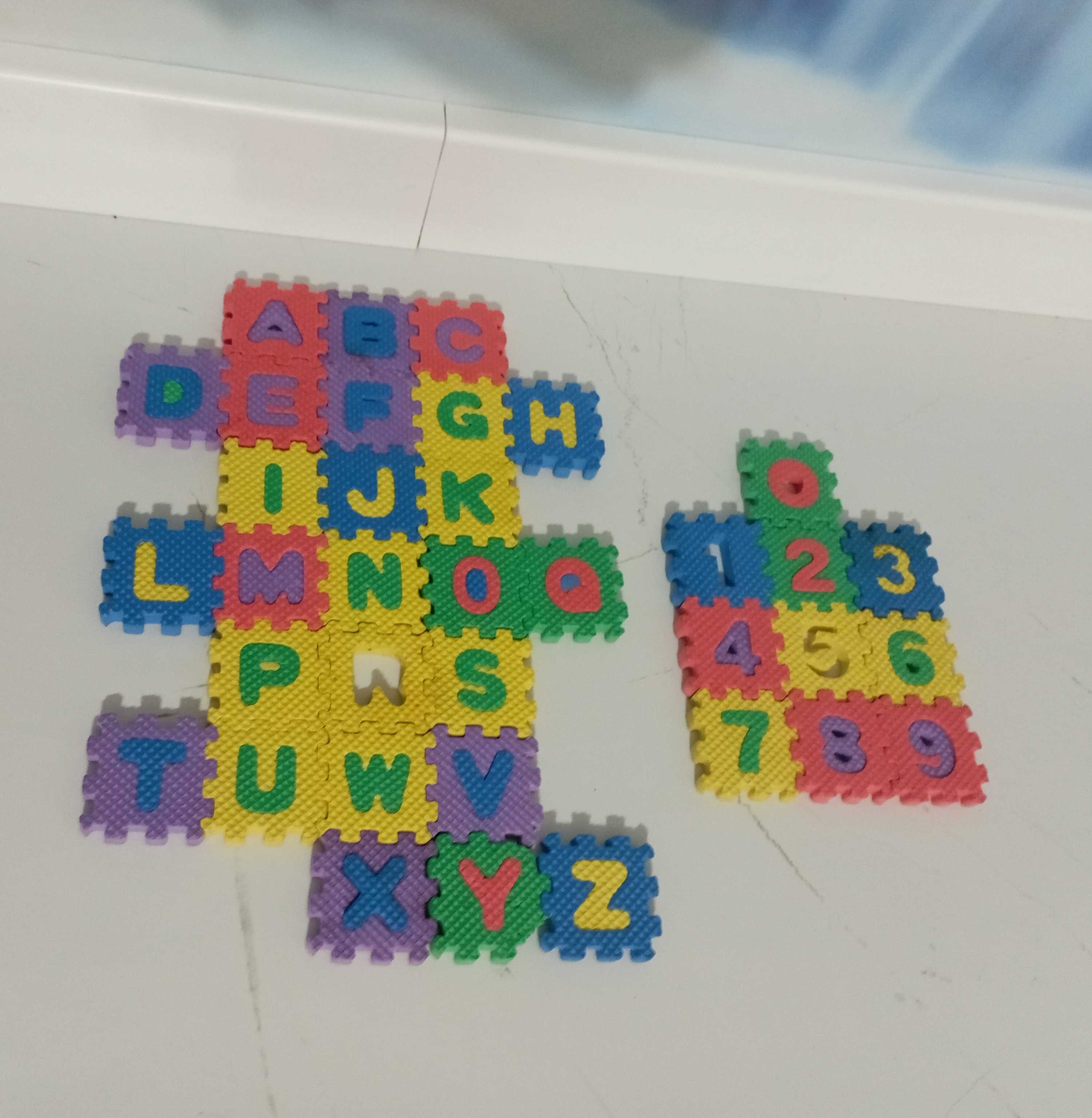 Małe Puzzle piankowe, 5 cm x 5 cm, 36 szt, LITERKI i CYFERKI