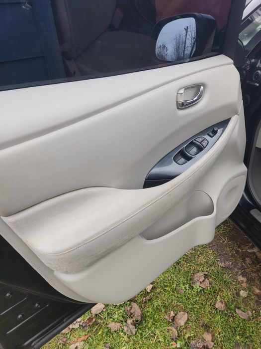 Продам Нисан Лиф 2011 года