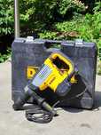 Młotowiertarka, Młot wyburzeniowy DEWALT D25773K-QS