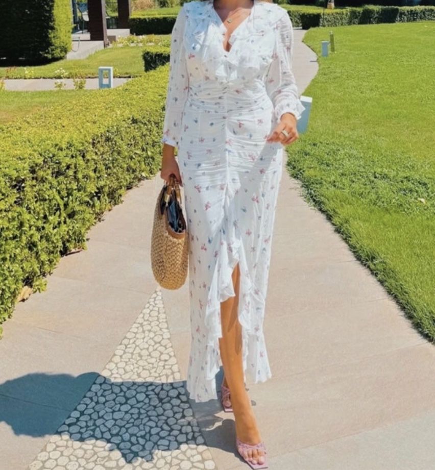 Biała sukienka rozmiar XS kwiaty Massimo dutti
