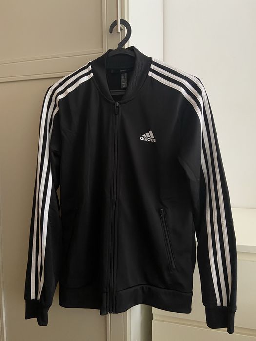 Fato de treino adidas OFERTA Ténis Nike ambos NOVOS ORIGINAIS