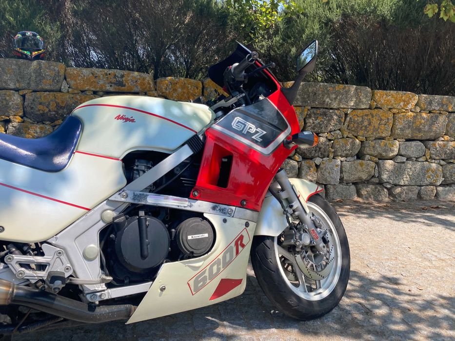 Kawazaki GPZ 600R