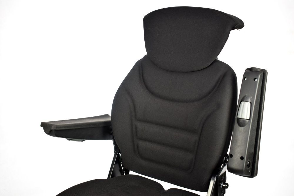Fotel siedzenie ciągnikowe komfortowe materiałowe + podłokietnik +