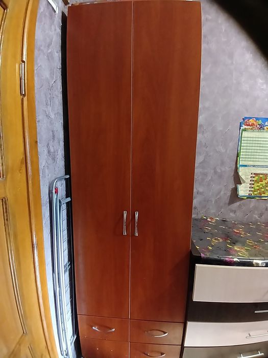 Продам шкаф в хорошем состоянии