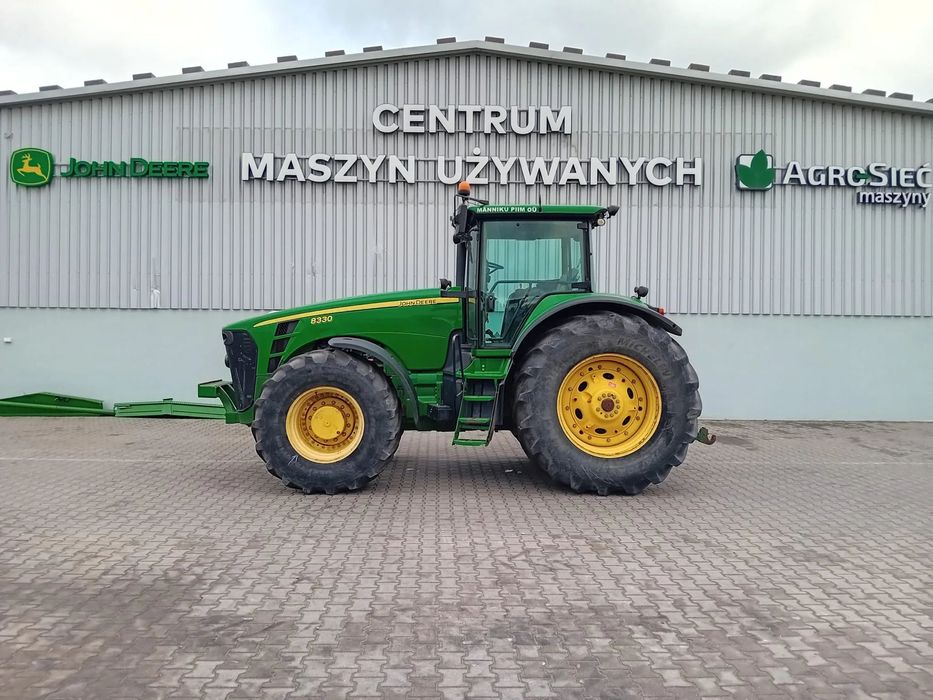 John Deere Ciągnik Rolniczy John Deere 8330