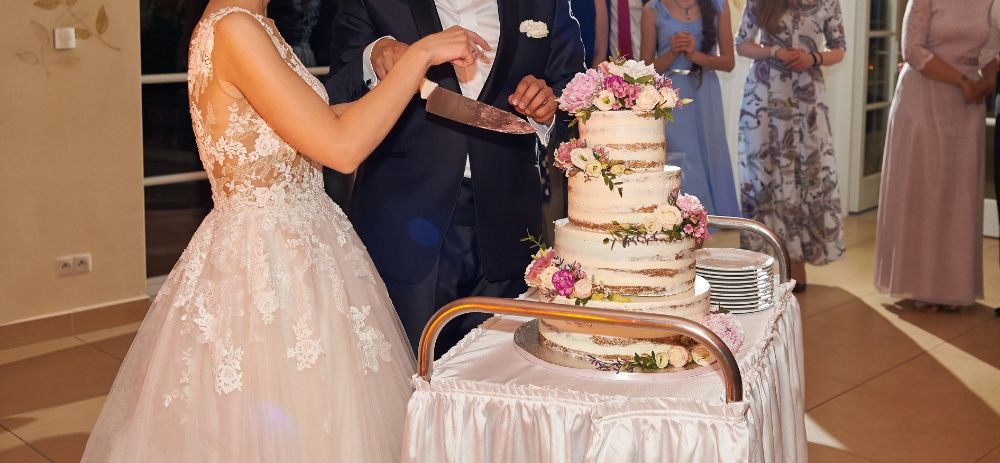 Pronovias Ofelia 36 S koronka tiul siateczka rozmiar S rozkloszowana