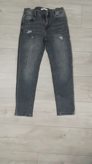 Spodnie jeans chłopięce Reserved 146