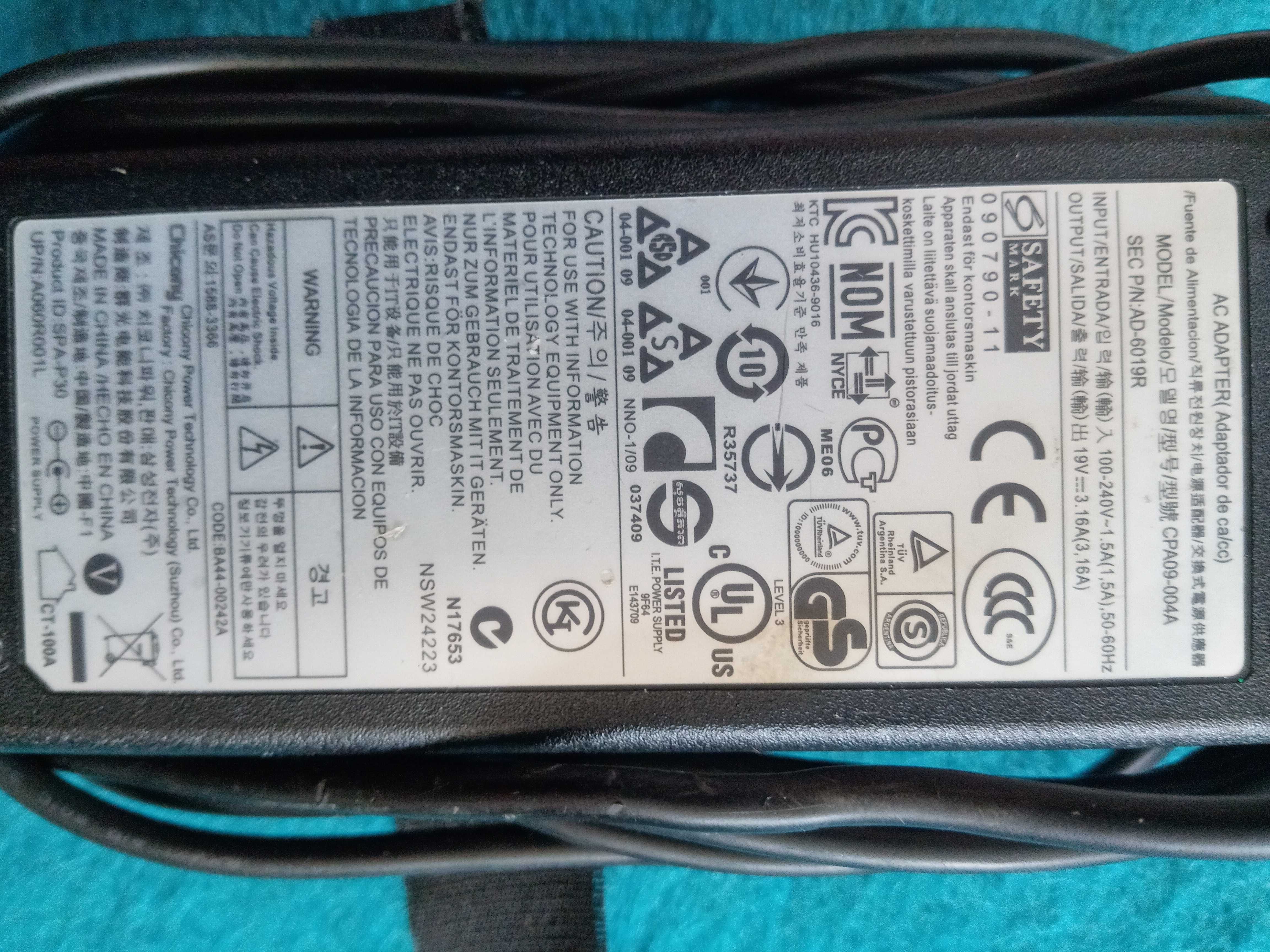 блок питания (зарядка) для Samsung AD-6019R CPA09-004A 19В 3.16А 60Вт