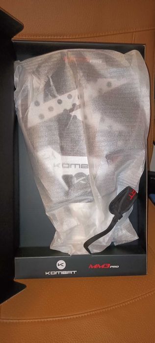 Kombat MM3 Pro com Garantia (Como Nova) - Padel - Edição Limitada