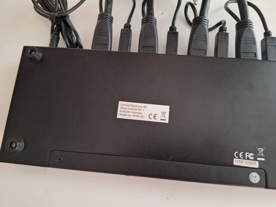 4-portowy przełącznik KVM Switch HDMI/USB 4x1 z audio