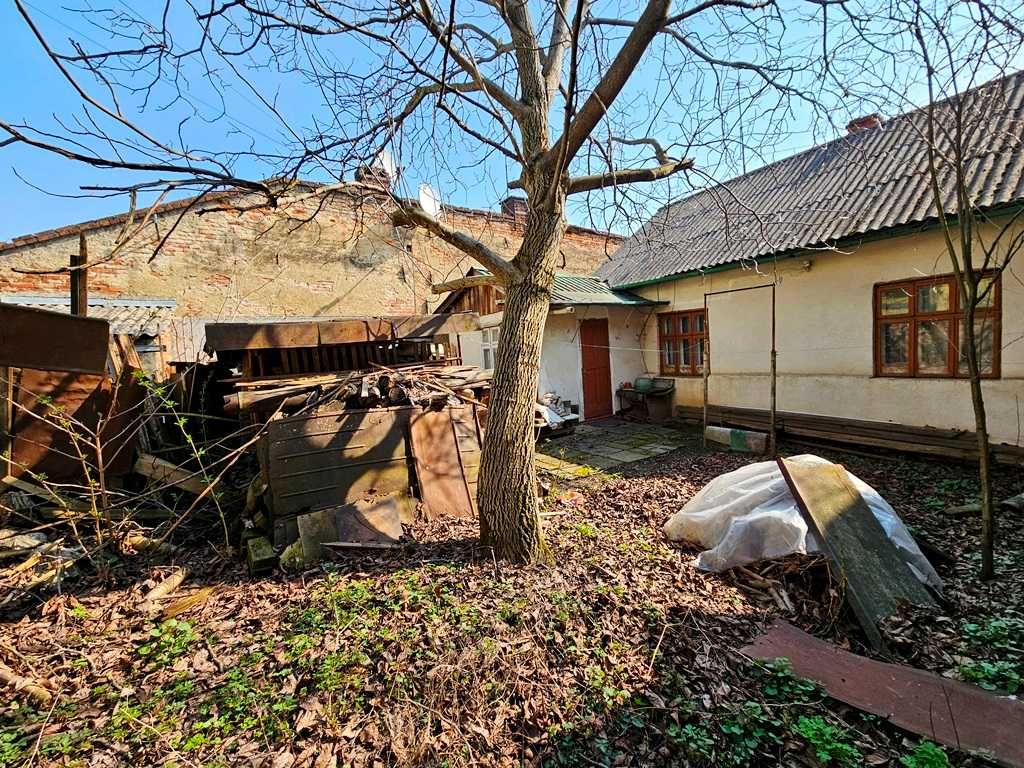 Власний будинок в центр. частині міста Стрий за ціною квартири...