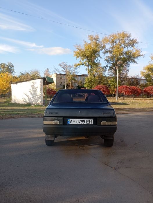 Продам авто ваз-2199 на полном ходу