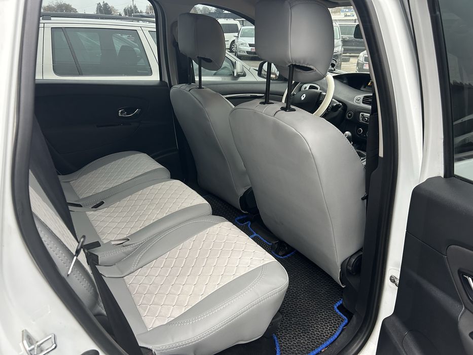 Рено Гранд Сценік