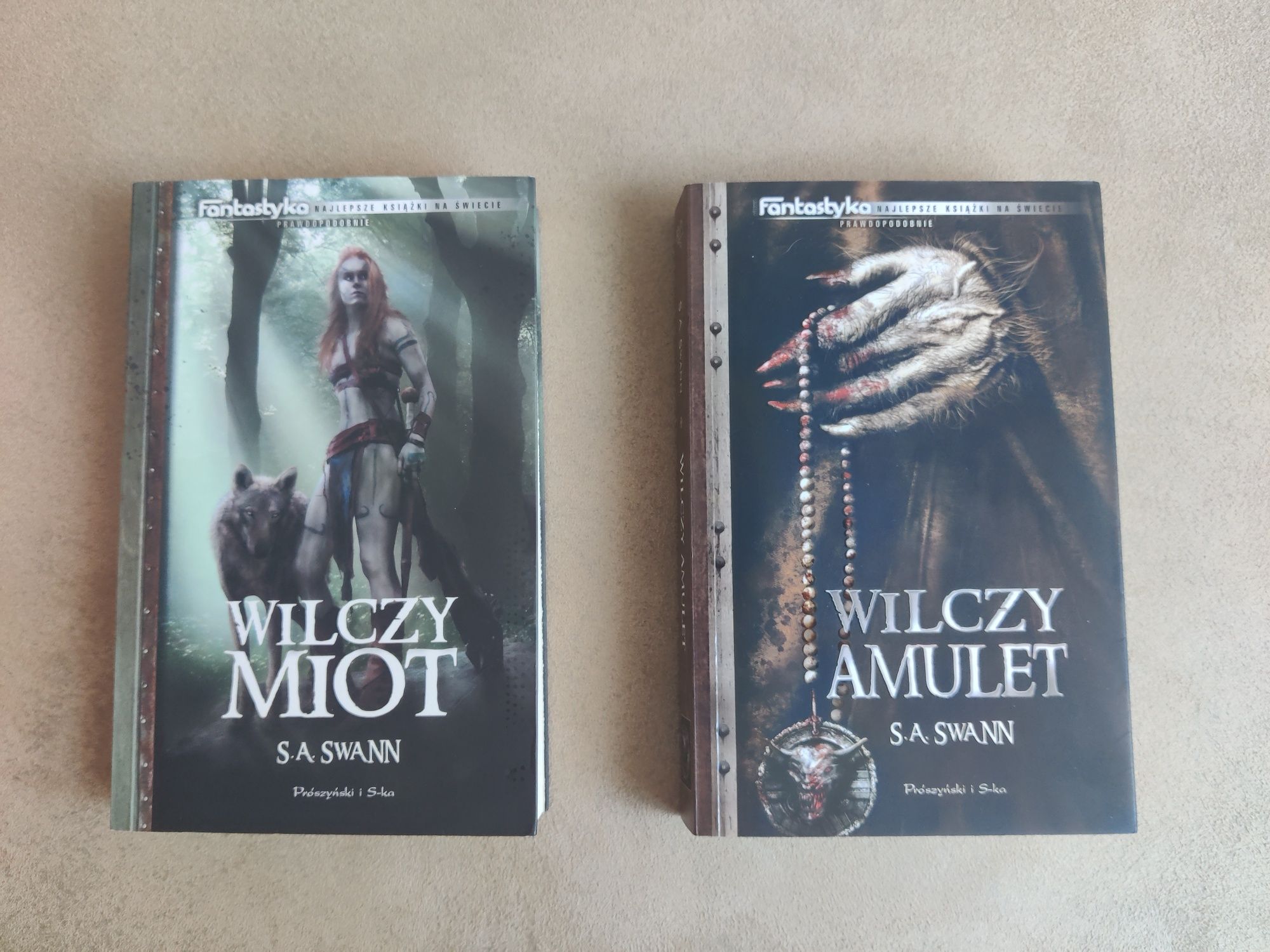 "Wilczy miot" oraz "Wilczy amulet" S.A. Swann