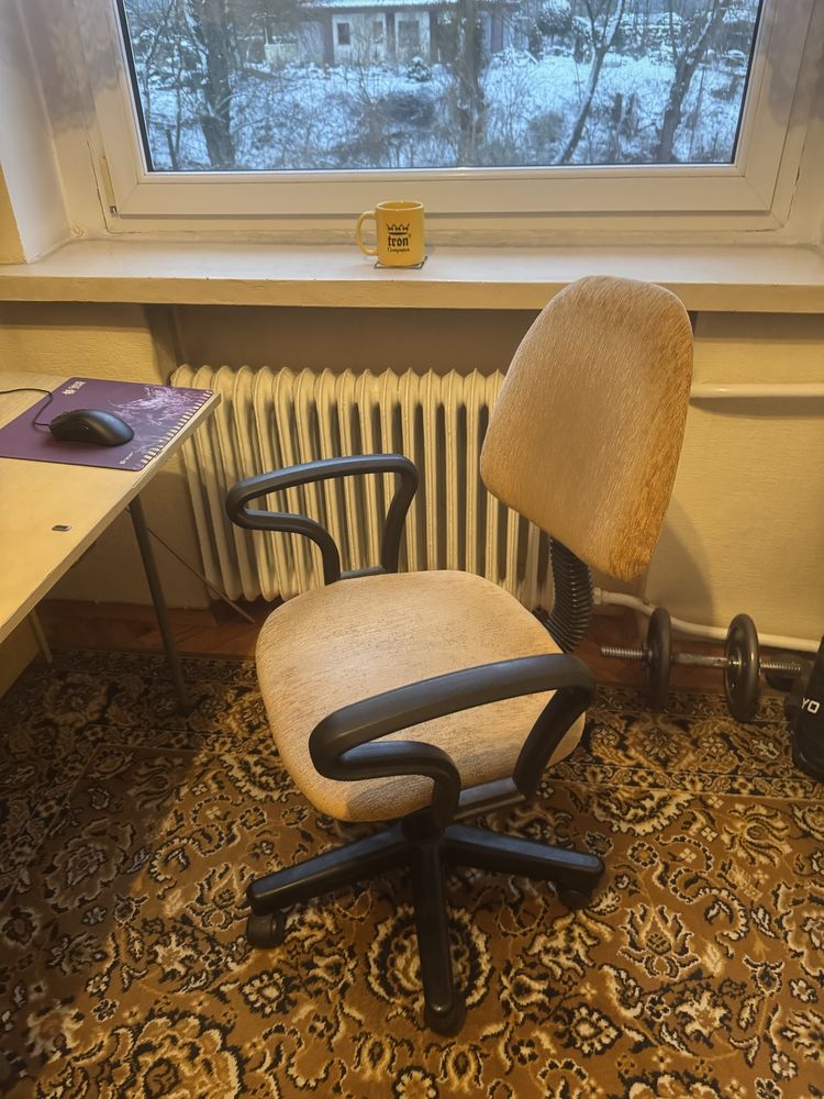 Krzesło biurowe oddam