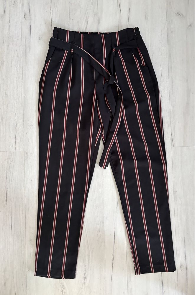 Reserved spodnie damskie w paski luźne eleganckie wyski stan