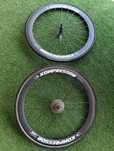 Rodas Carbono KOMPRESSOR c/ Cassete + 2 Pneus Tobular