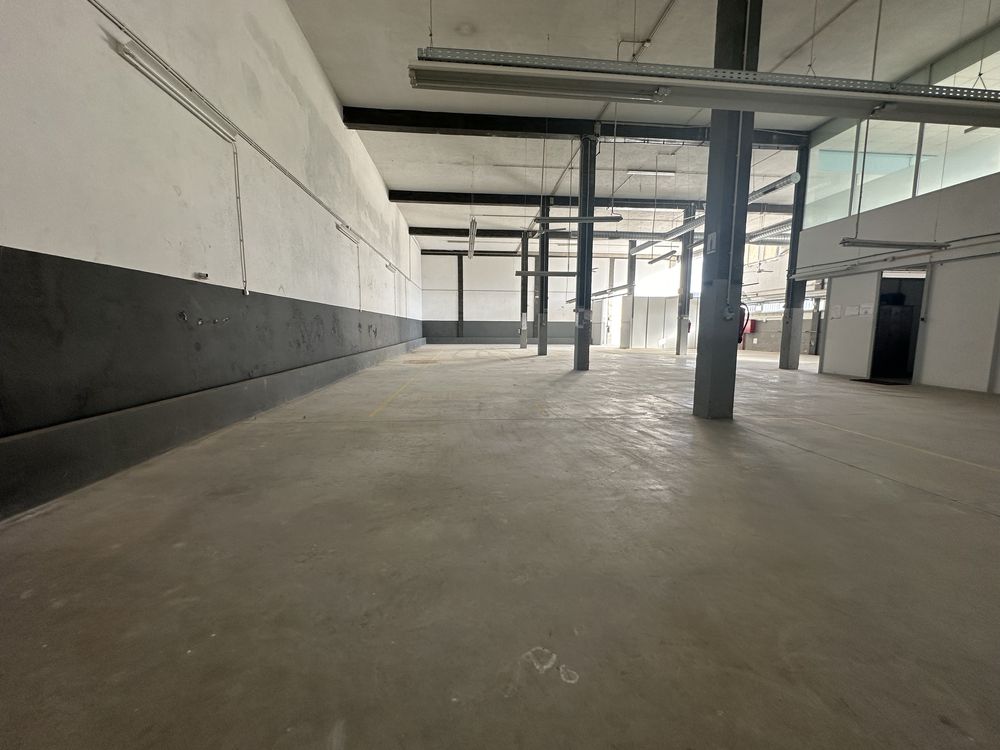 Pavilhao zona industrial 600M2