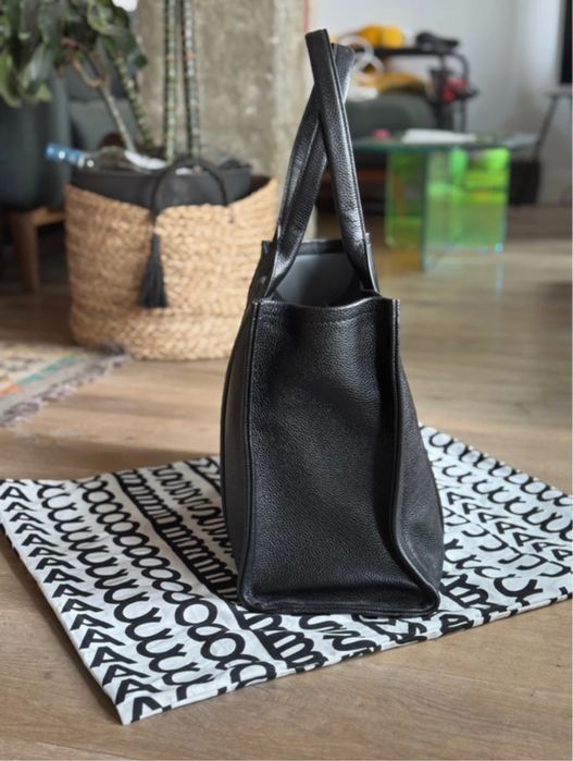 Marc jacobs the large tote leather bag