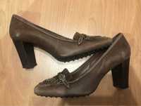 Безкоштовно шкіряні жіночі туфлі коричневі Daniel Hechter