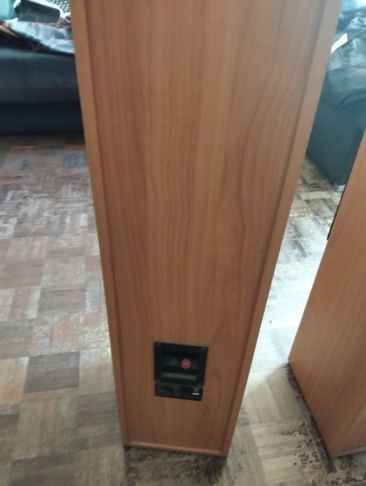 Duas coluna e subwoofer