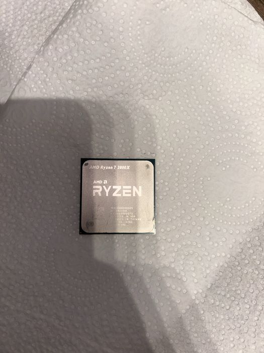 Amd ryzen 7 3800X plus chlodzenie