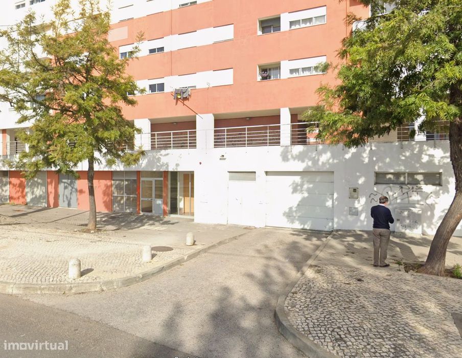 Lugar de Estacionamento - Monte de Caparica