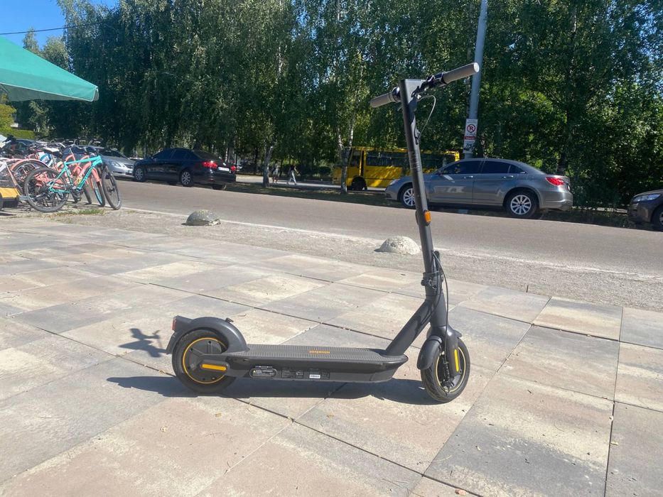 Електросамокат Segway Ninebot MAX G30E II