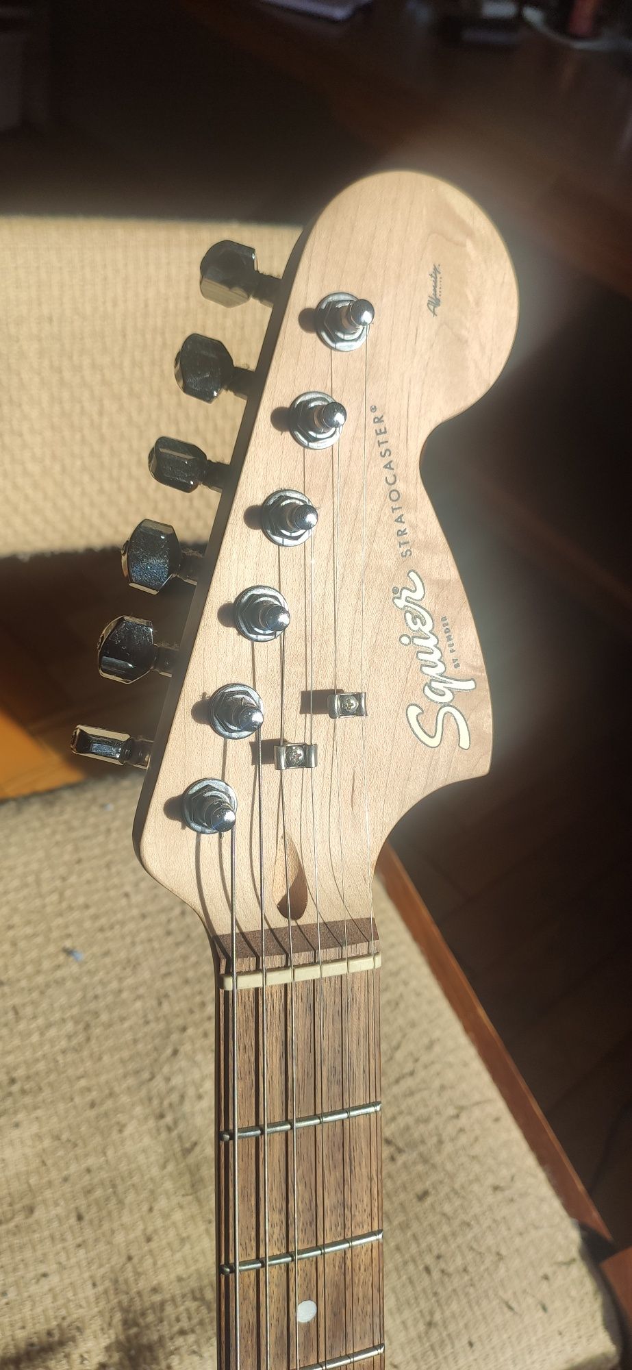 FENDER SQUIER stratocaster affinity