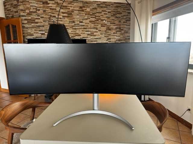 49WQ95C-W 49 Inch 32:9 Curved UltraWide DQHD (5120 x 1440) Monitor