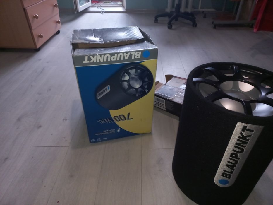 Музыкальная установка авто