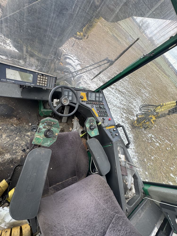 Harvester timberjack 1207A