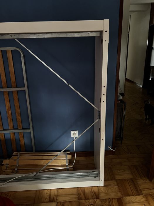 Estrutura de cama MALM