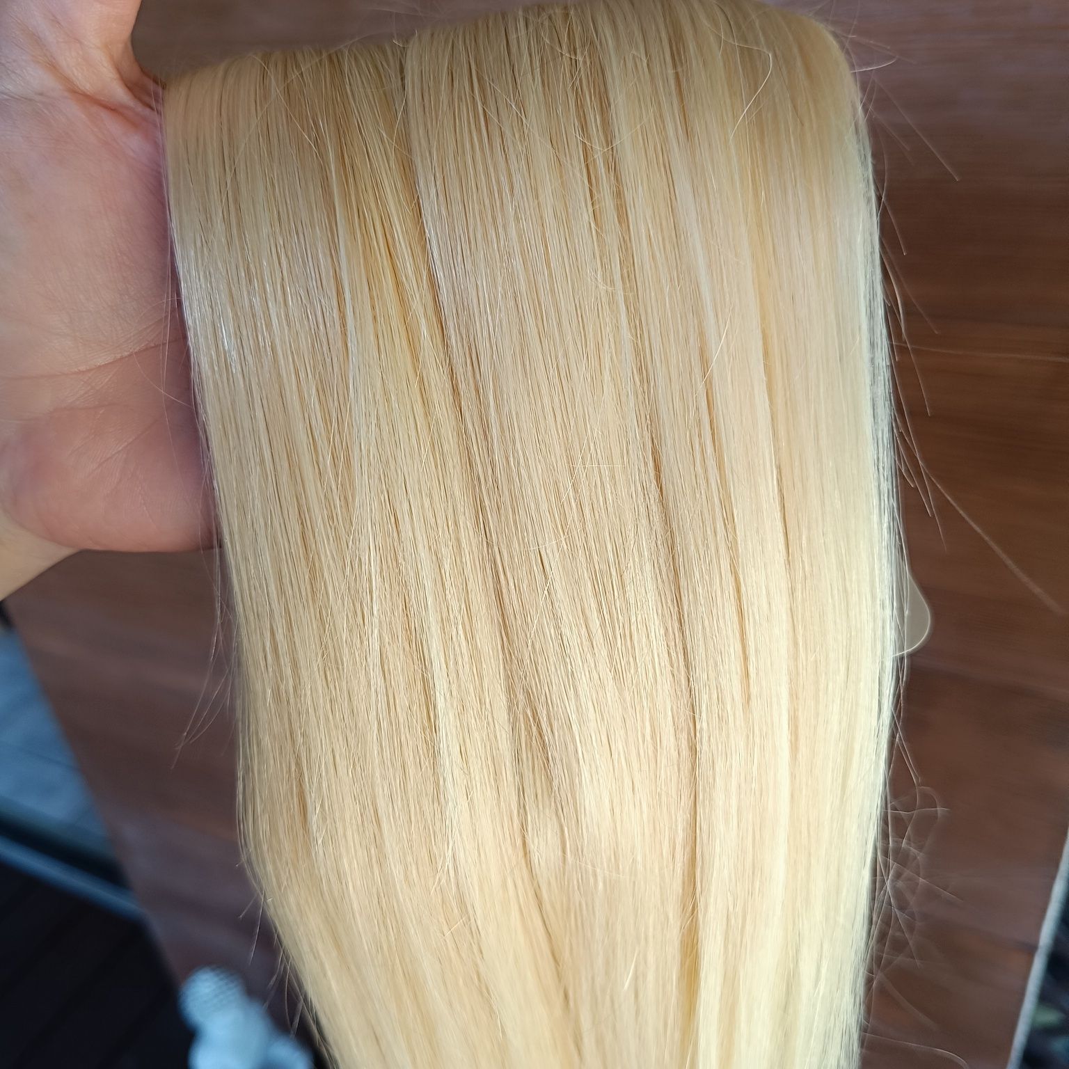 Włosy naturalne słowiańskie blond tape on on kolor 613 100gram 50-53cm
