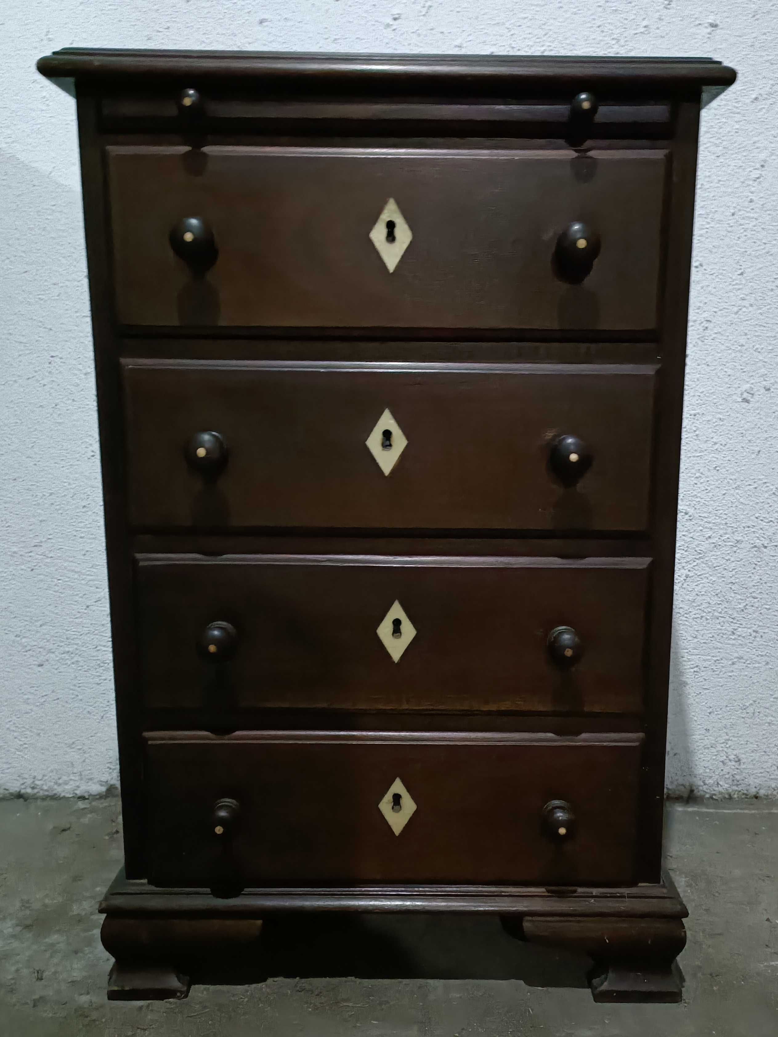 1 Consola / Cómoda/ Móvel Quarto e 2 Mesas de Cabeceira (Vintage)