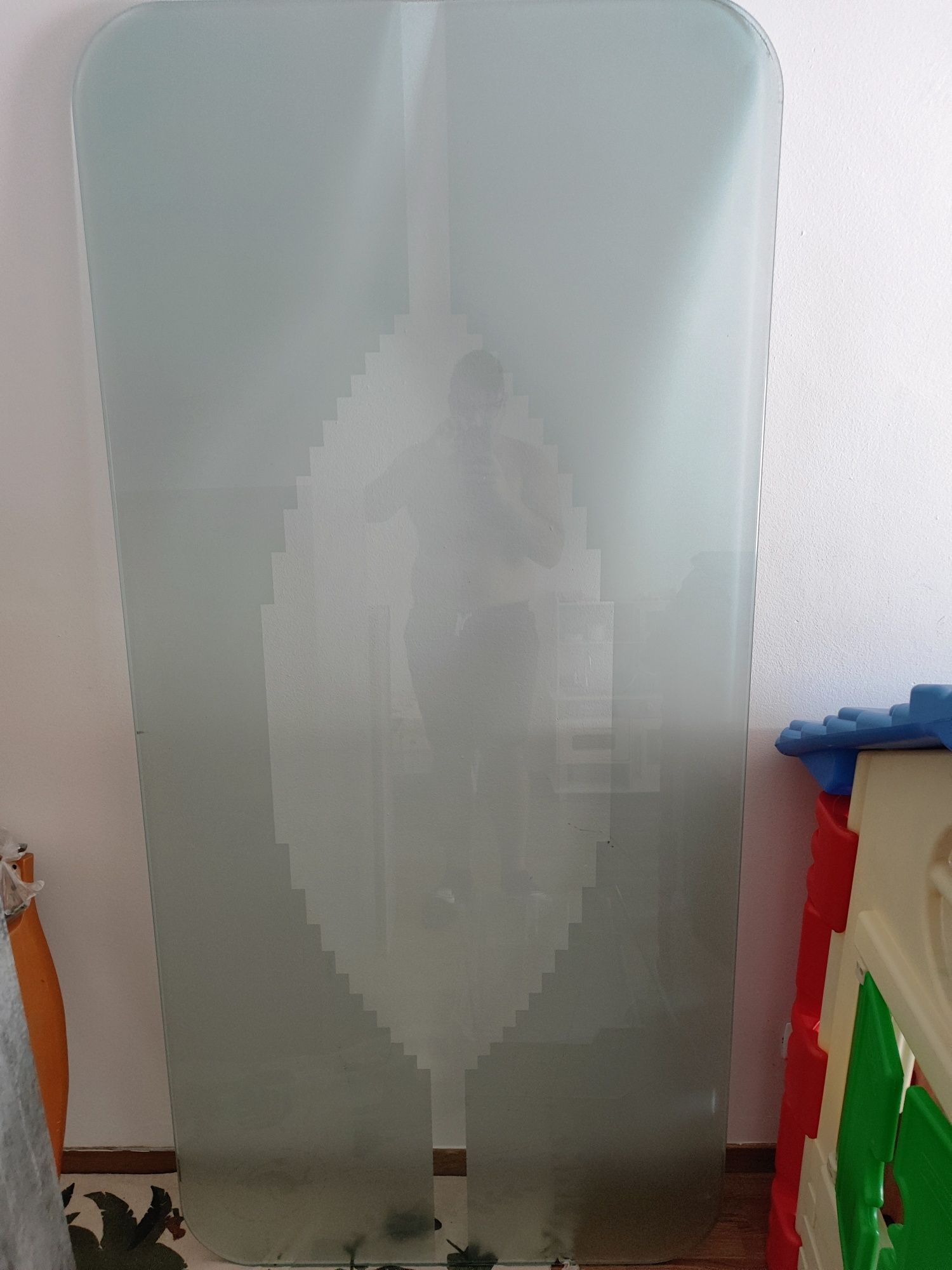 Mesa em vidro com 2 m