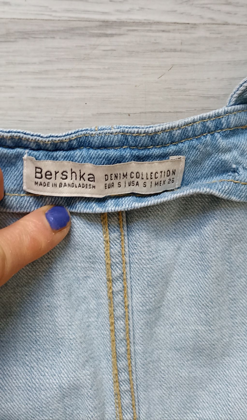 Bershka ogrodniczki jeansowe jasnoniebieskie rozmiar EU 36/S