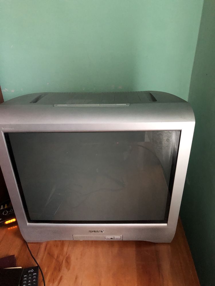 Телевізор sony trinitron