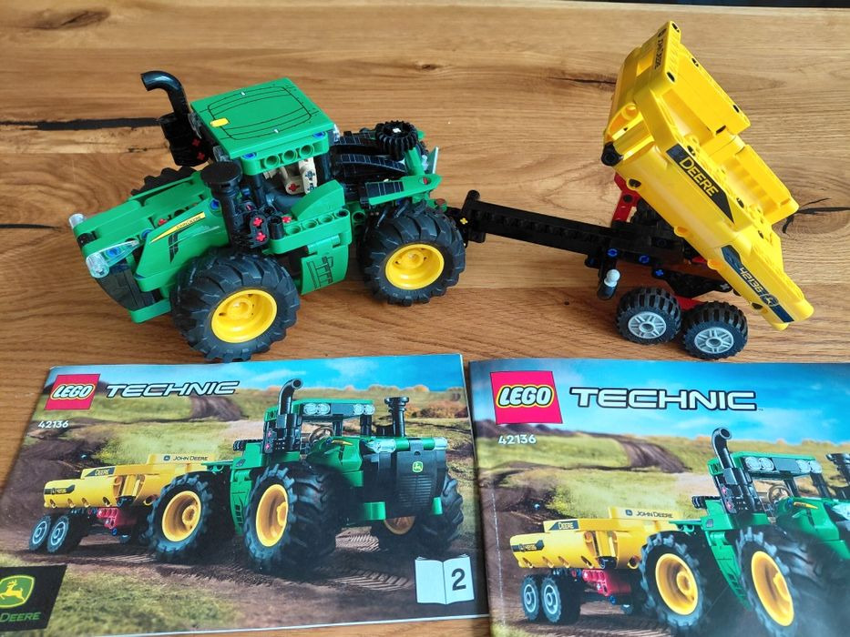 Duży traktor Lego 42136