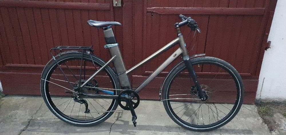 Rower miejski CUBE EPO koła 28 rama aluminium
